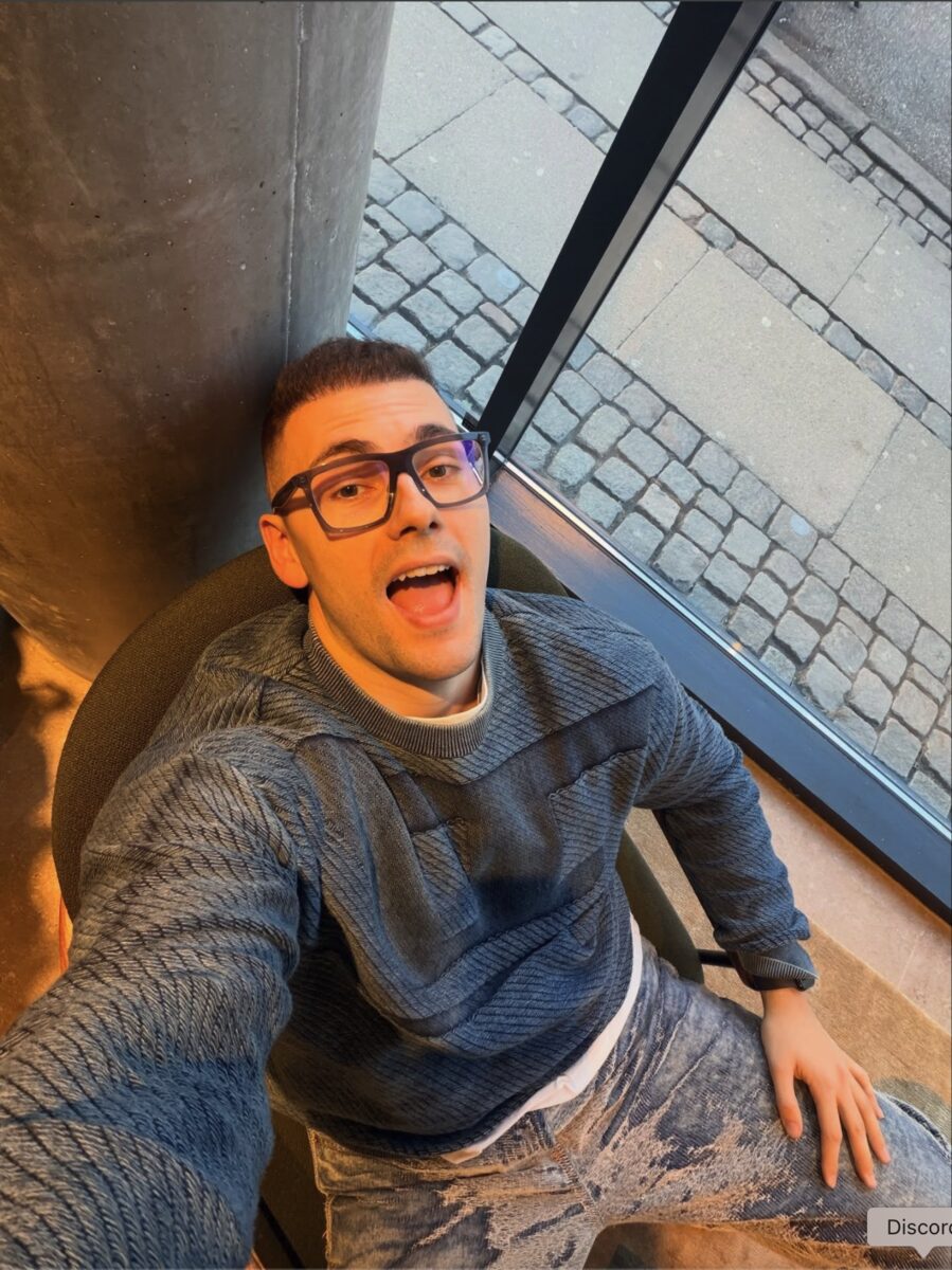 Кико - селфи